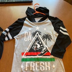 Hooded long sleeve shirt